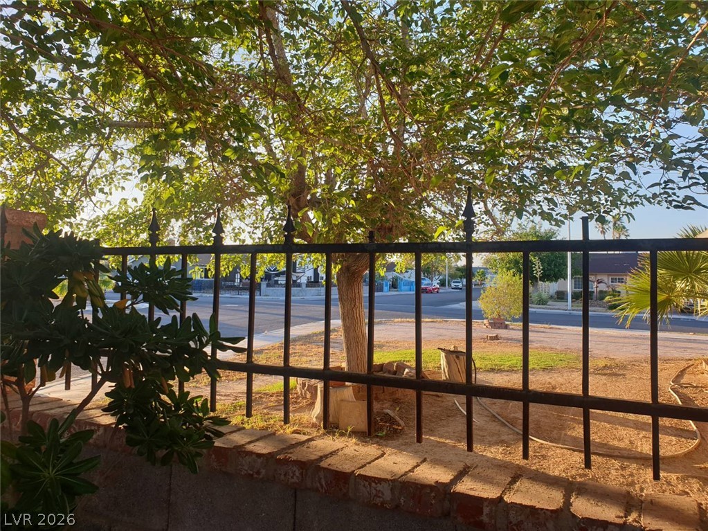 3905 La Pasada Avenue Las Vegas NV 89102