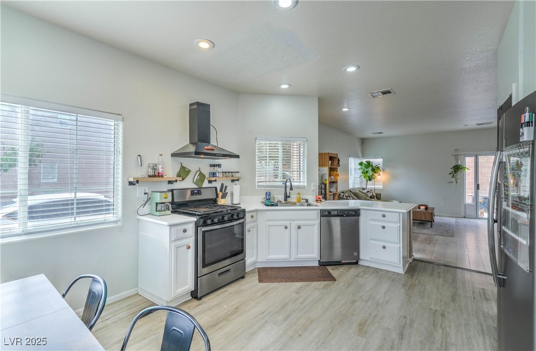 9427 Liquid Loco Street Las Vegas NV 89178