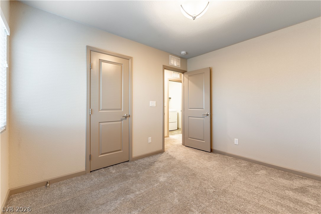 8012 Carpenter Creek Avenue Las Vegas NV 89113