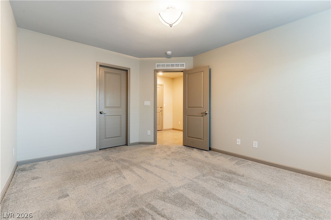 8012 Carpenter Creek Avenue Las Vegas NV 89113