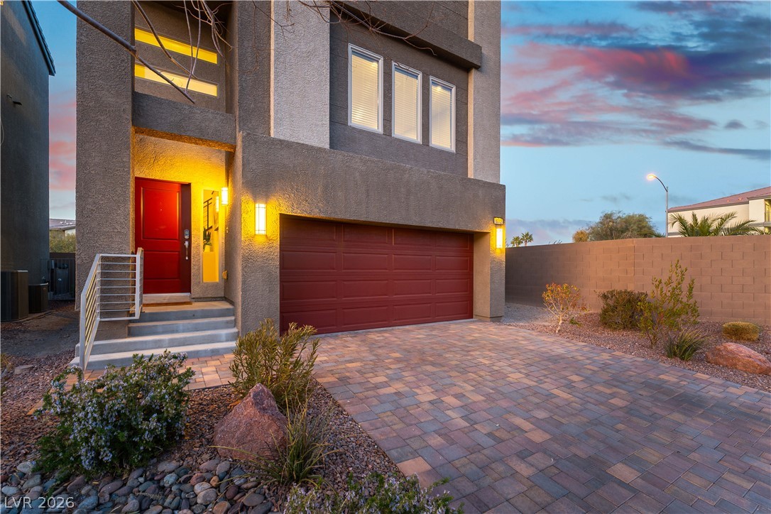 8012 Carpenter Creek Avenue Las Vegas NV 89113
