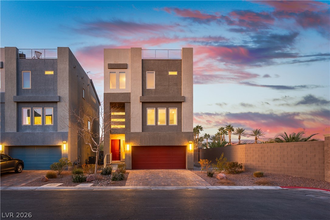 8012 Carpenter Creek Avenue Las Vegas NV 89113