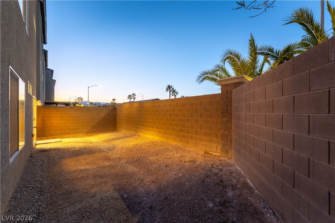 8012 Carpenter Creek Avenue Las Vegas NV 89113