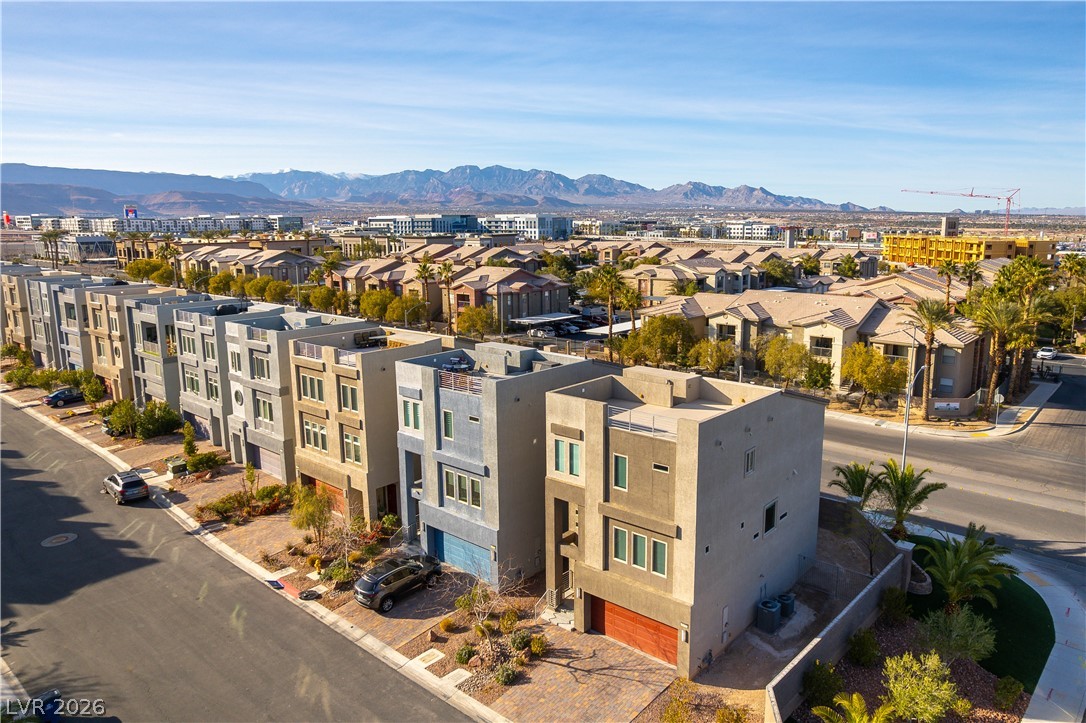 8012 Carpenter Creek Avenue Las Vegas NV 89113