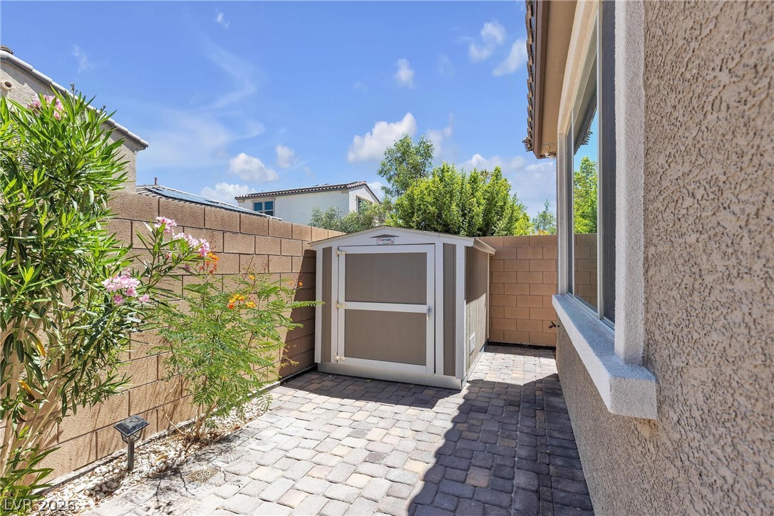 9950 Coyote Echo Court Las Vegas NV 89166