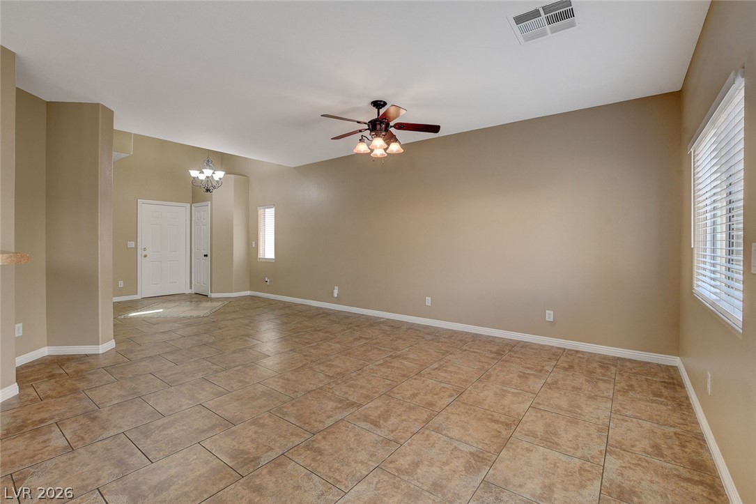 8926 Tomnitz Avenue Las Vegas NV 89178