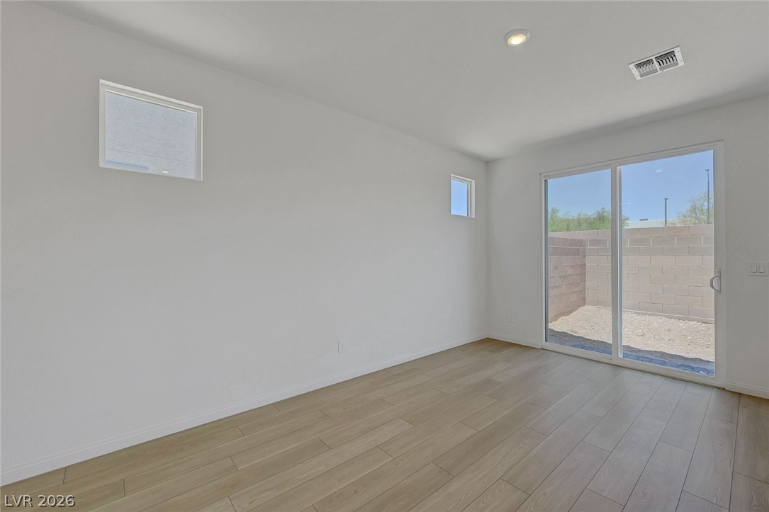 7086 Parkallen Avenue Las Vegas NV 89113