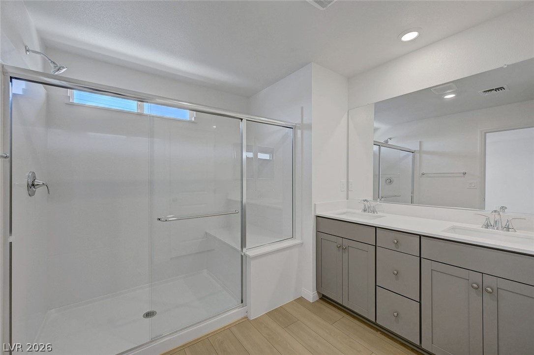 7086 Parkallen Avenue Las Vegas NV 89113