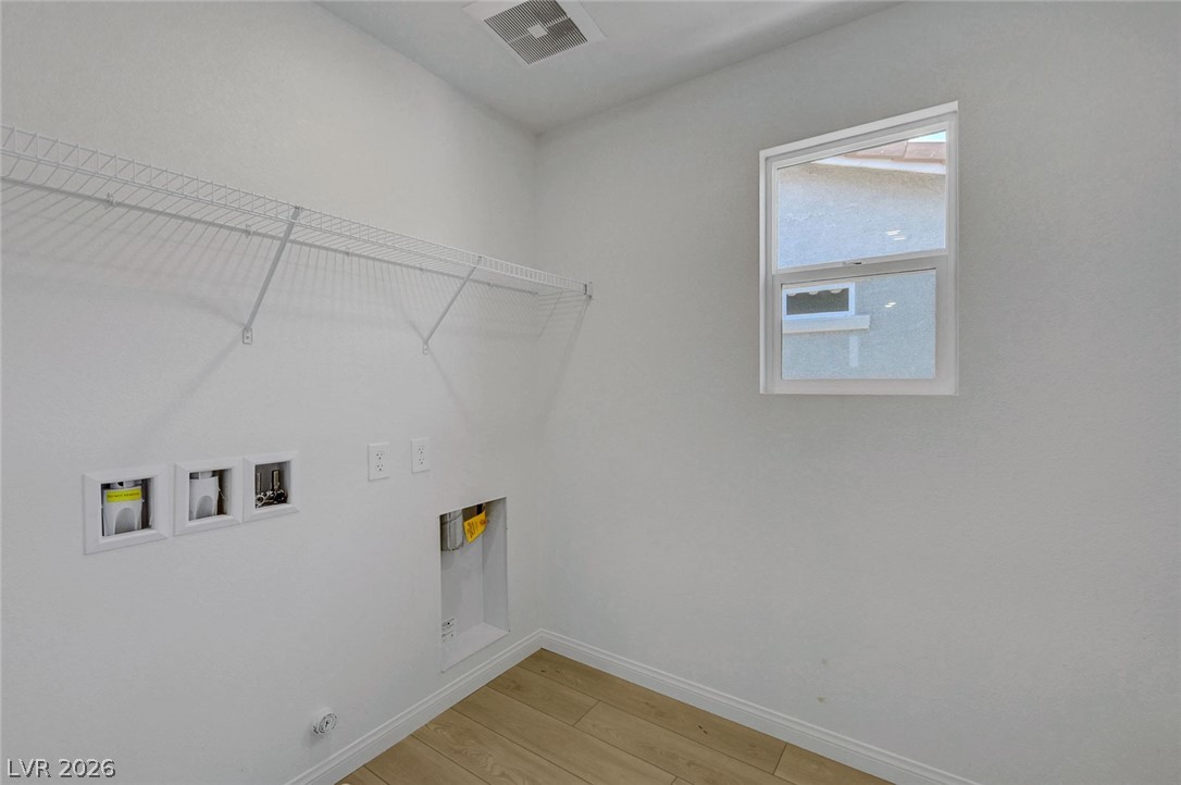 7086 Parkallen Avenue Las Vegas NV 89113
