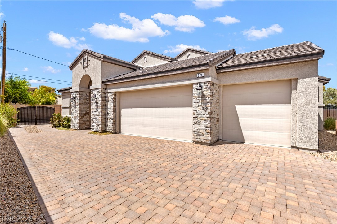 625 Robin Lane Henderson NV 89015