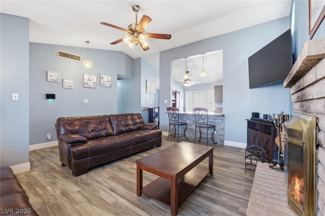 6417 Vinecrest Avenue Las Vegas NV 89108
