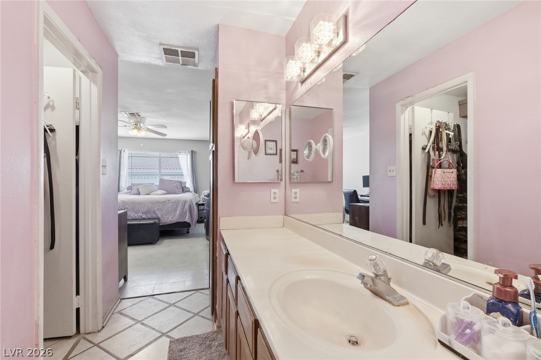 6417 Vinecrest Avenue Las Vegas NV 89108