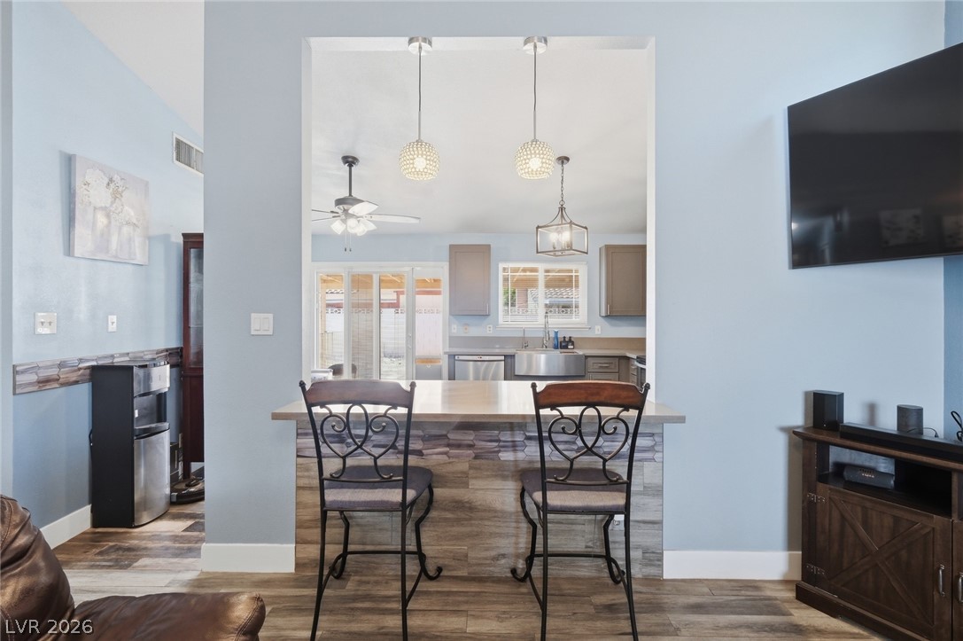 6417 Vinecrest Avenue Las Vegas NV 89108