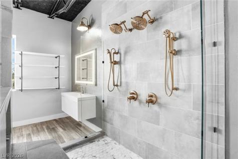 5084 Thunder River Circle Las Vegas NV 89148