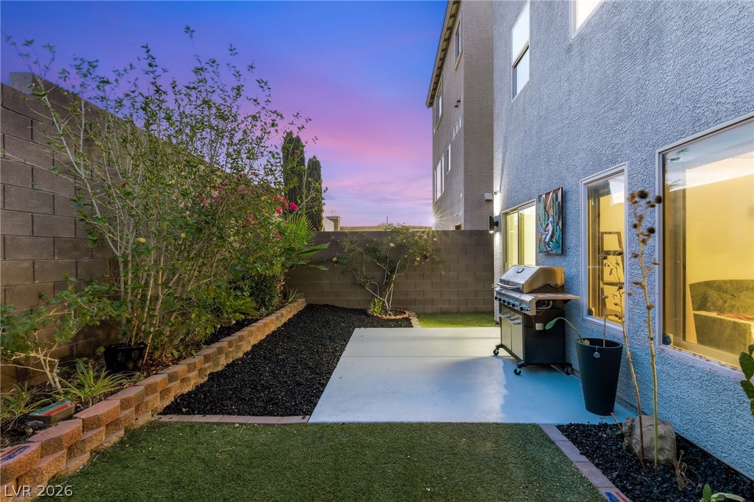 8111 Haywood Estate Avenue Las Vegas NV 89113