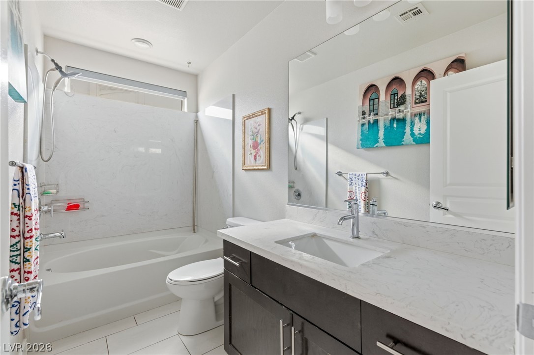8111 Haywood Estate Avenue Las Vegas NV 89113