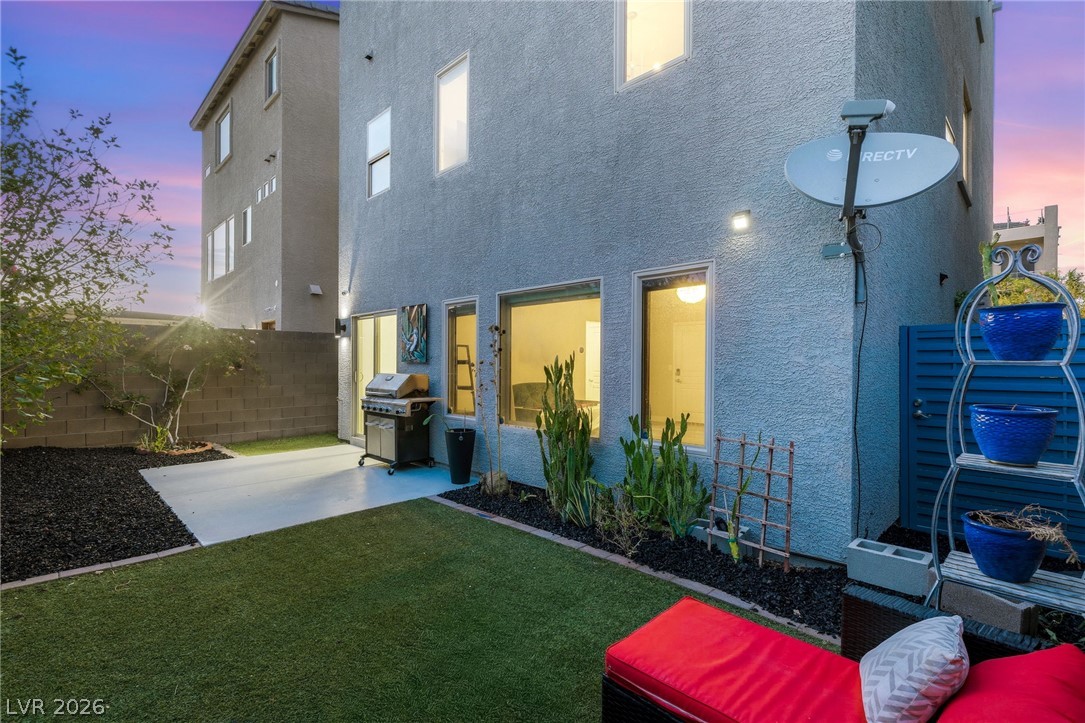 8111 Haywood Estate Avenue Las Vegas NV 89113