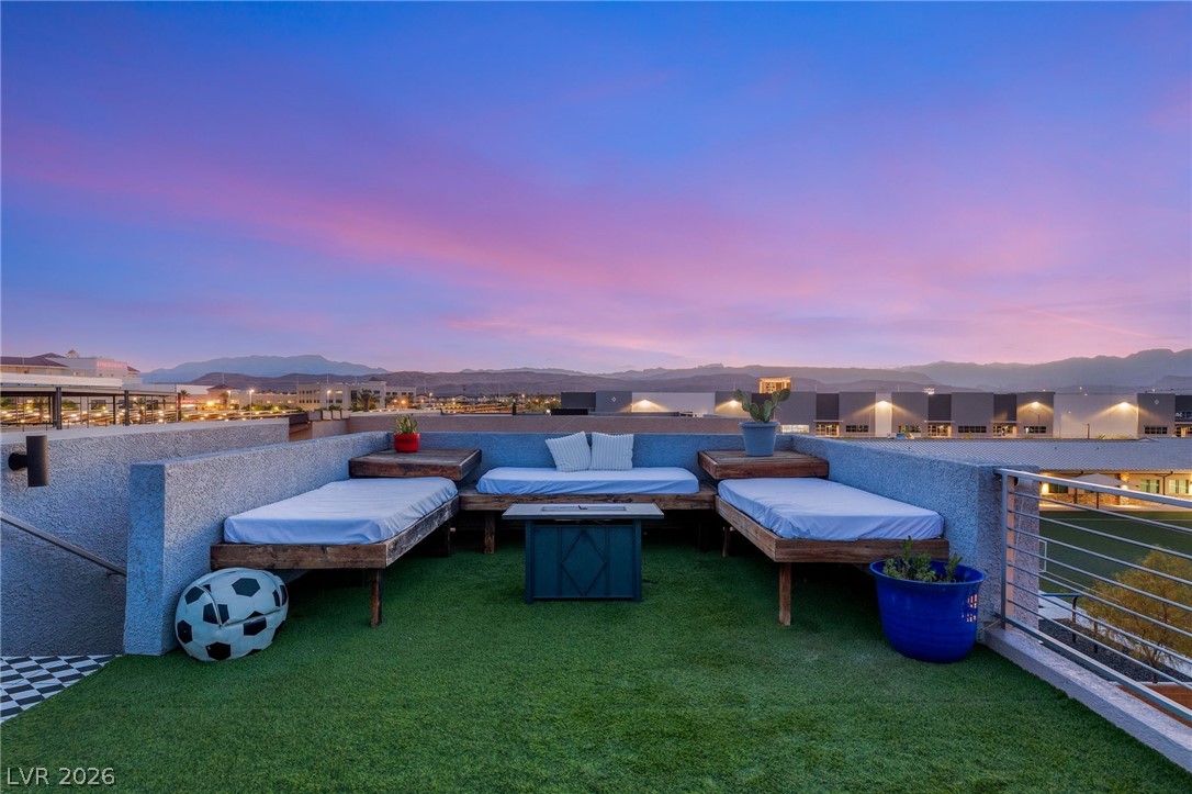 8111 Haywood Estate Avenue Las Vegas NV 89113