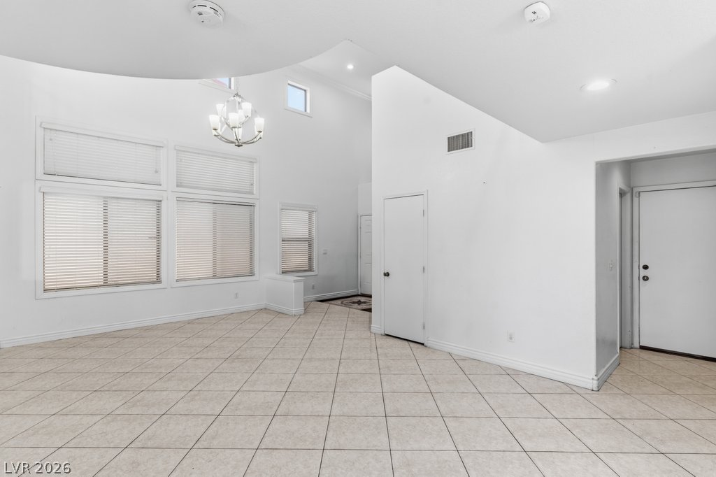 10143 Canyon Hills Avenue Las Vegas NV 89148