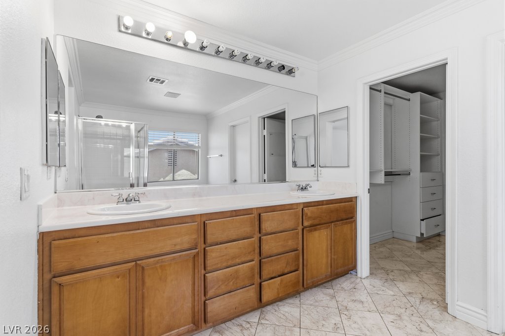 10143 Canyon Hills Avenue Las Vegas NV 89148
