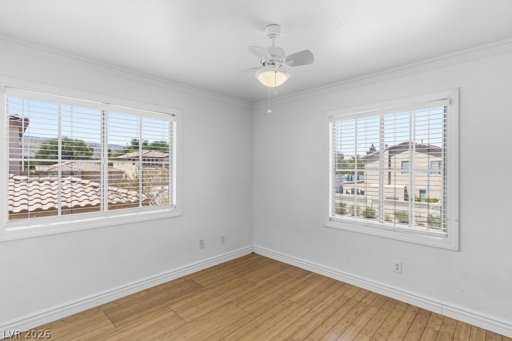 10143 Canyon Hills Avenue Las Vegas NV 89148