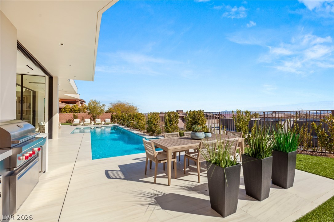 81 Hawk Ridge Drive Las Vegas NV 89135