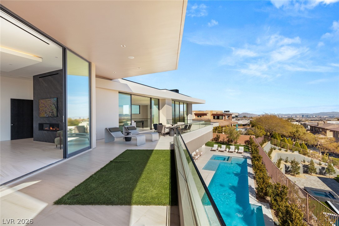 81 Hawk Ridge Drive Las Vegas NV 89135