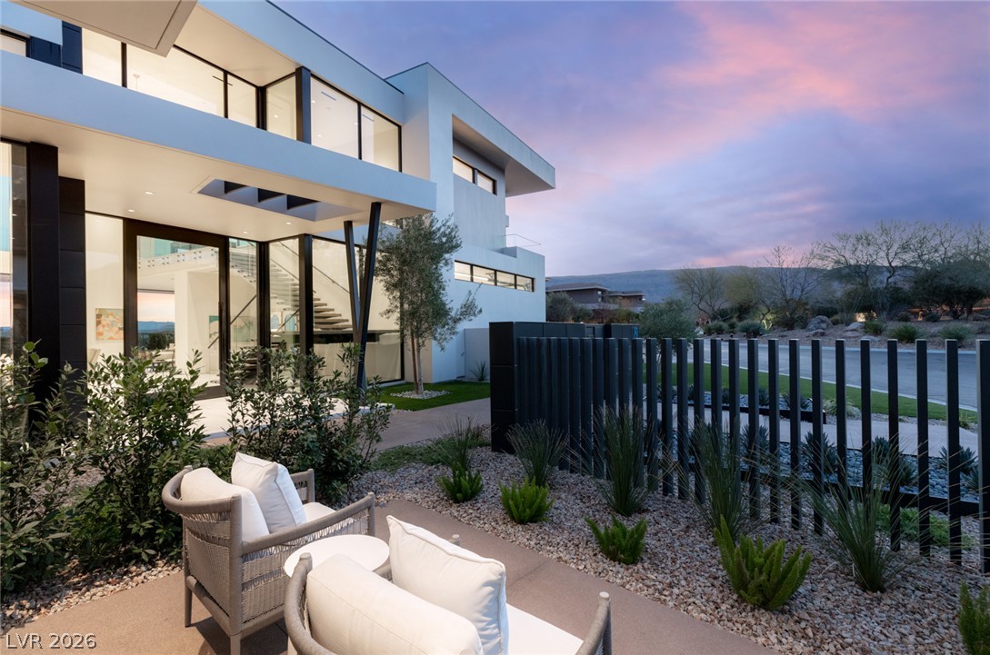 81 Hawk Ridge Drive Las Vegas NV 89135