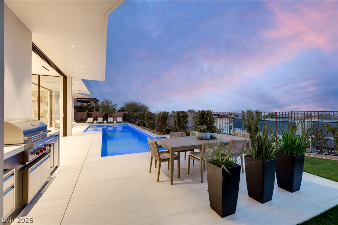 81 Hawk Ridge Drive Las Vegas NV 89135