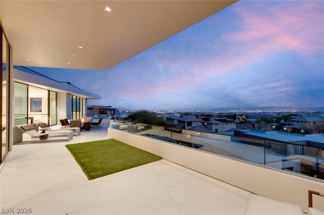 81 Hawk Ridge Drive Las Vegas NV 89135