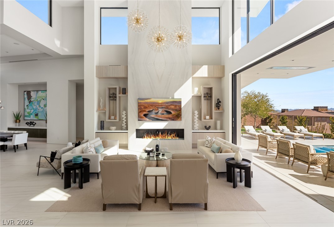 81 Hawk Ridge Drive Las Vegas NV 89135