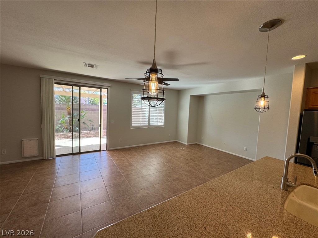 7621 Port Orchard Avenue Las Vegas NV 89113