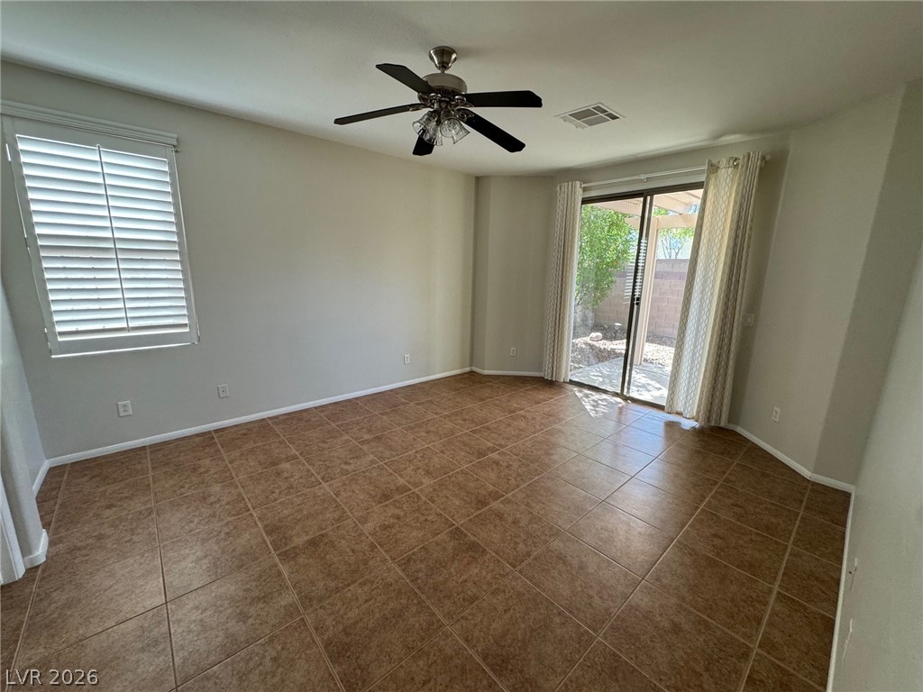 7621 Port Orchard Avenue Las Vegas NV 89113