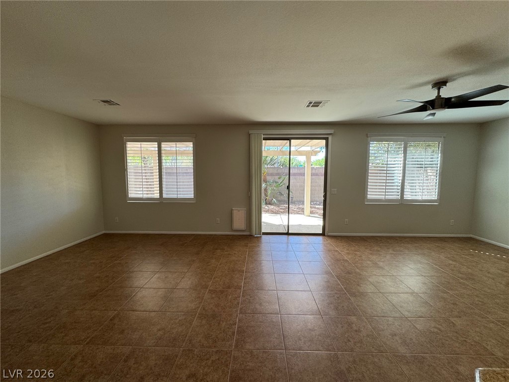 7621 Port Orchard Avenue Las Vegas NV 89113