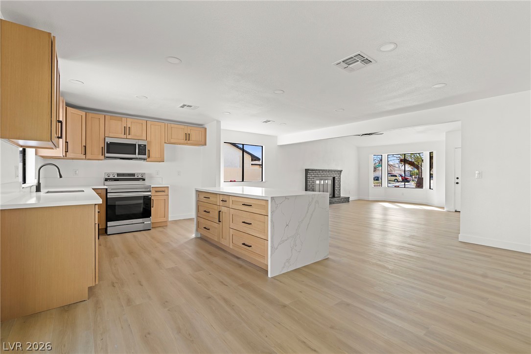 3512 Corona Del Mar Drive Las Vegas NV 89108