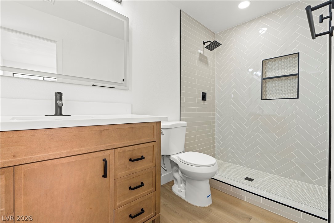 3512 Corona Del Mar Drive Las Vegas NV 89108