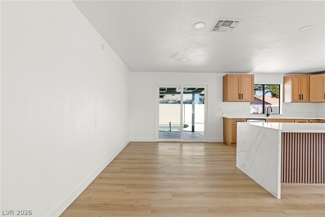 3512 Corona Del Mar Drive Las Vegas NV 89108
