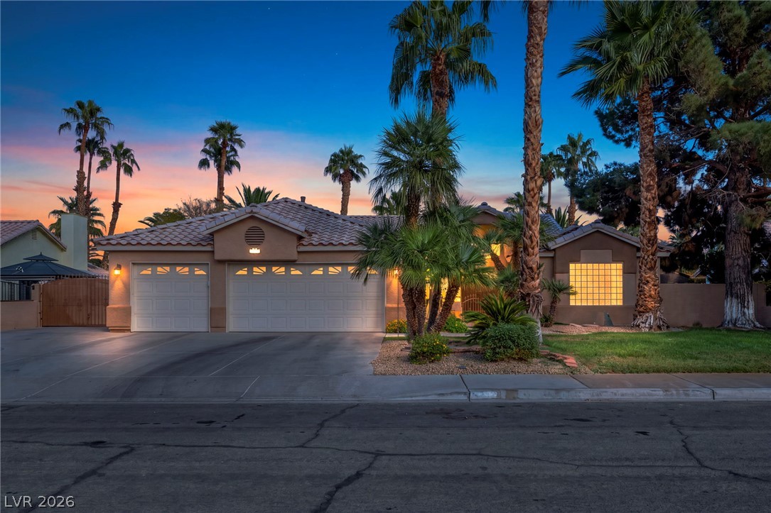 3708 Glen Ridge Way Las Vegas NV 89108