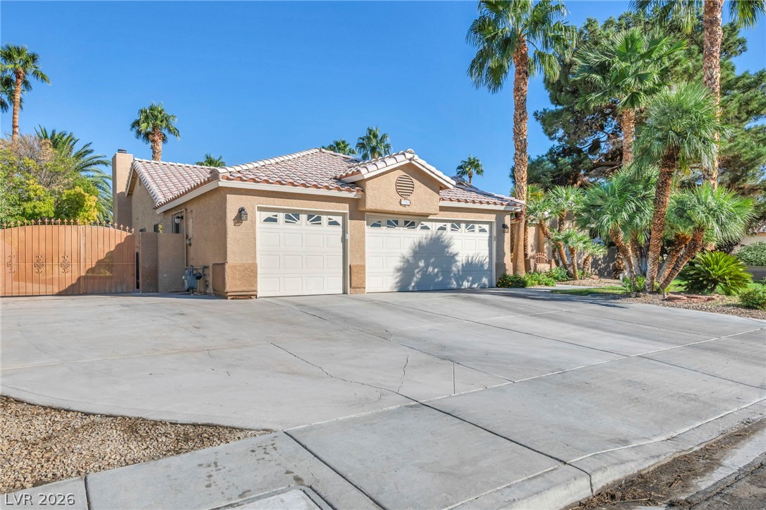 3708 Glen Ridge Way Las Vegas NV 89108