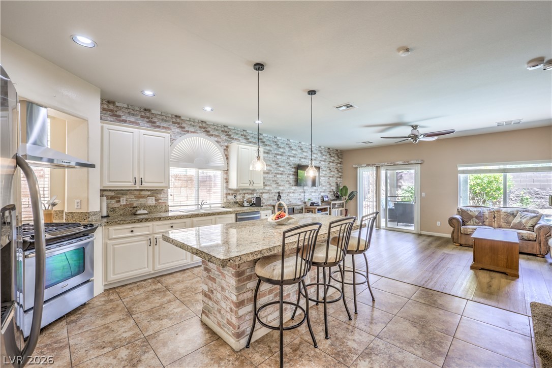 5638 Yarra Valley Avenue Las Vegas NV 89139