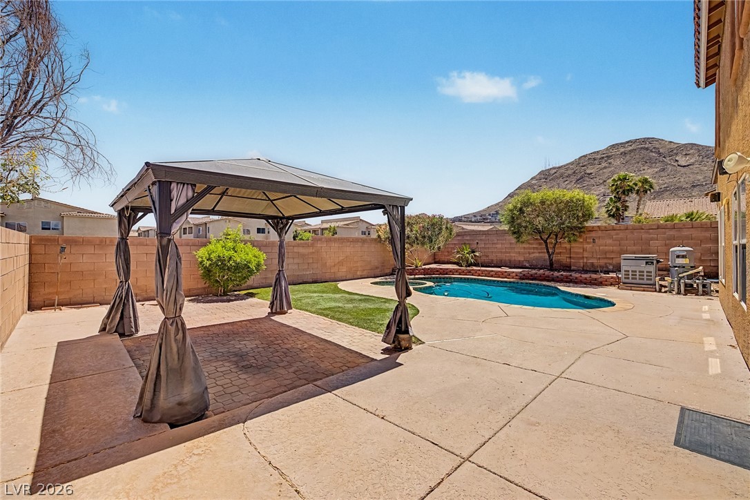 184 White Butte Street Henderson NV 89012