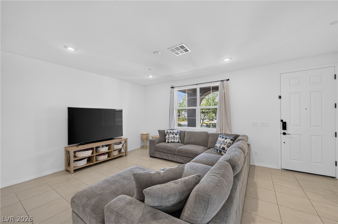 826 Royal Beekman Street Henderson NV 89011