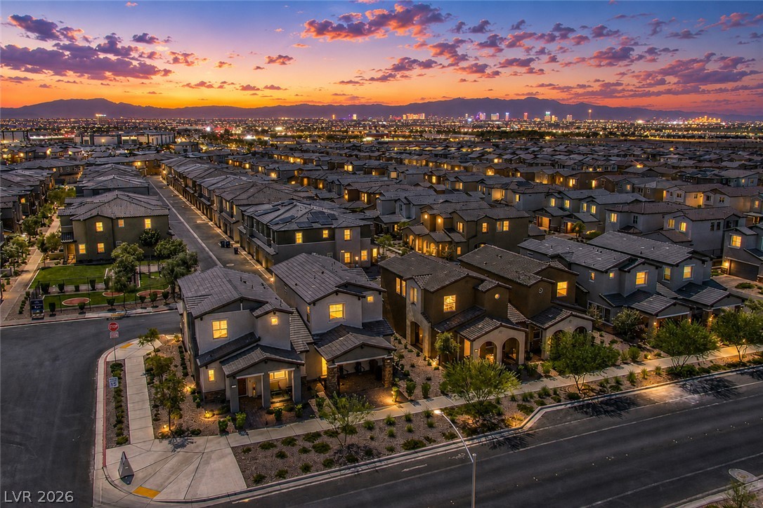 826 Royal Beekman Street Henderson NV 89011
