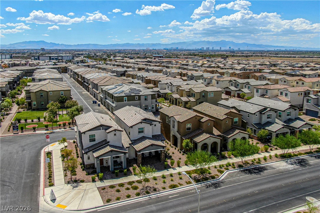 826 Royal Beekman Street Henderson NV 89011