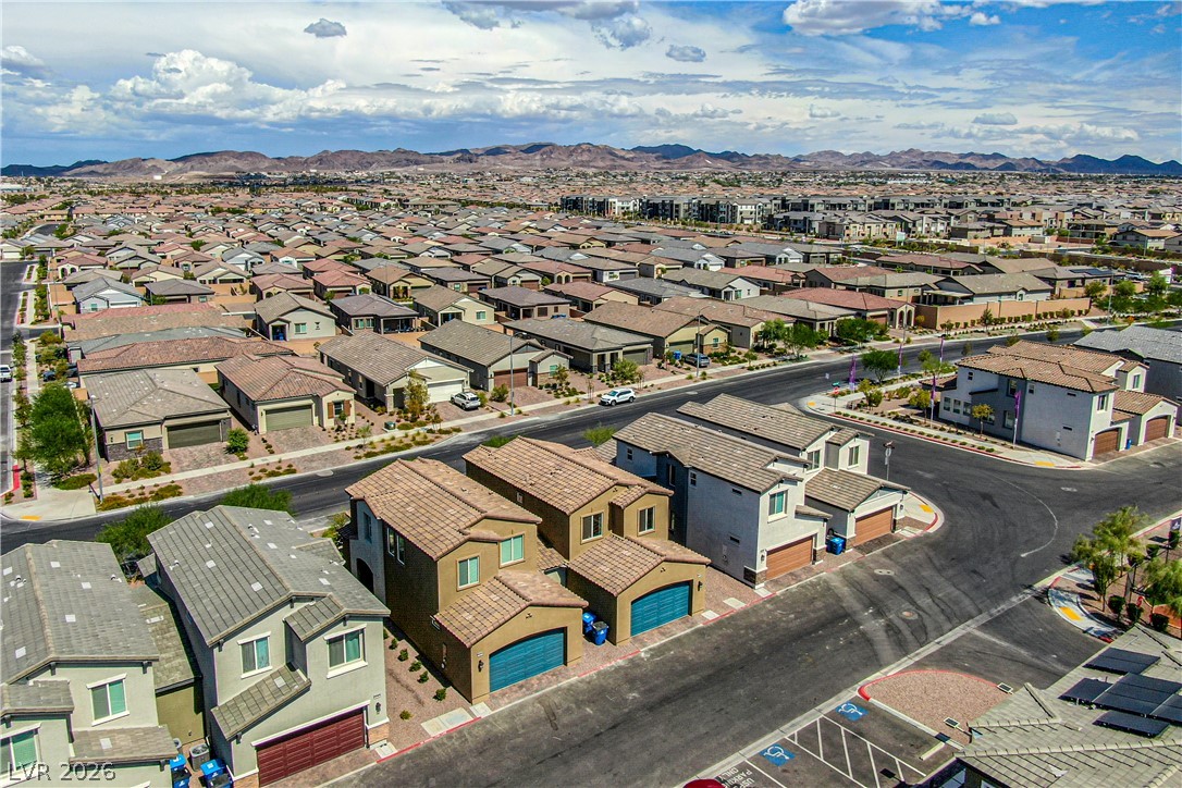 826 Royal Beekman Street Henderson NV 89011