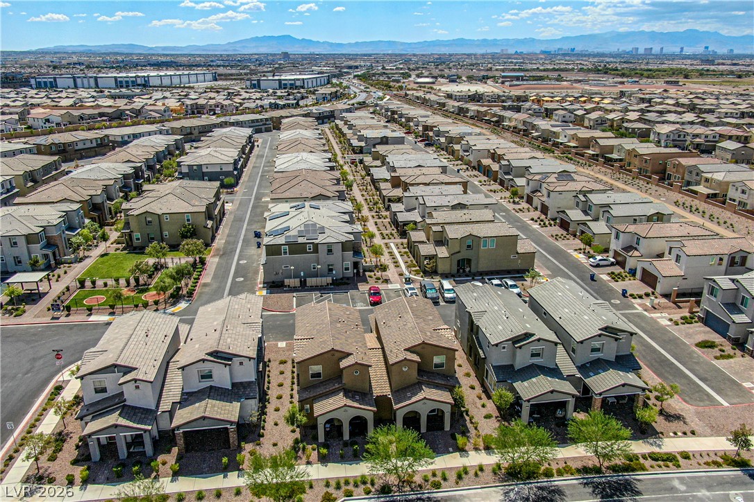 826 Royal Beekman Street Henderson NV 89011