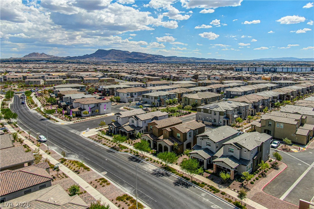 826 Royal Beekman Street Henderson NV 89011