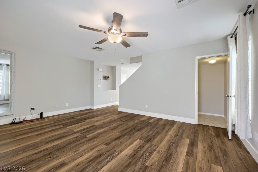 756 Loughton Street Las Vegas NV 89178