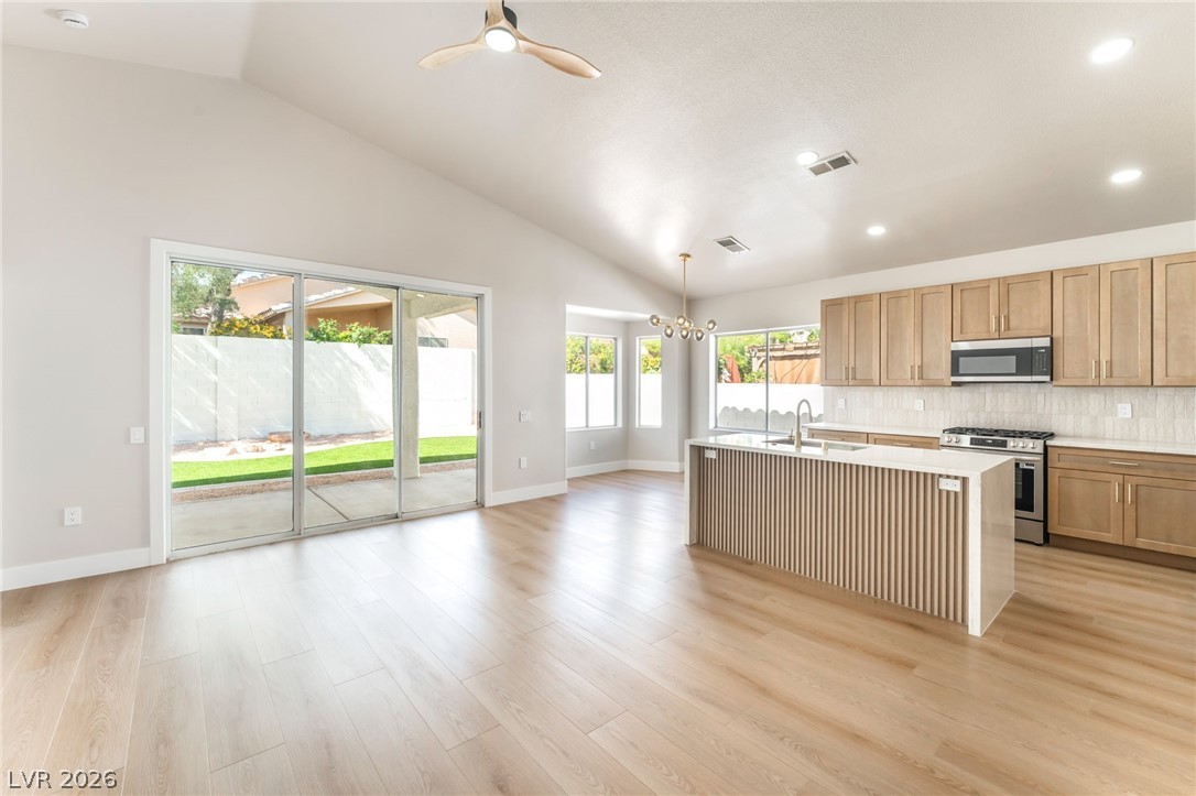 8417 Bay Crest Drive Las Vegas NV 89128