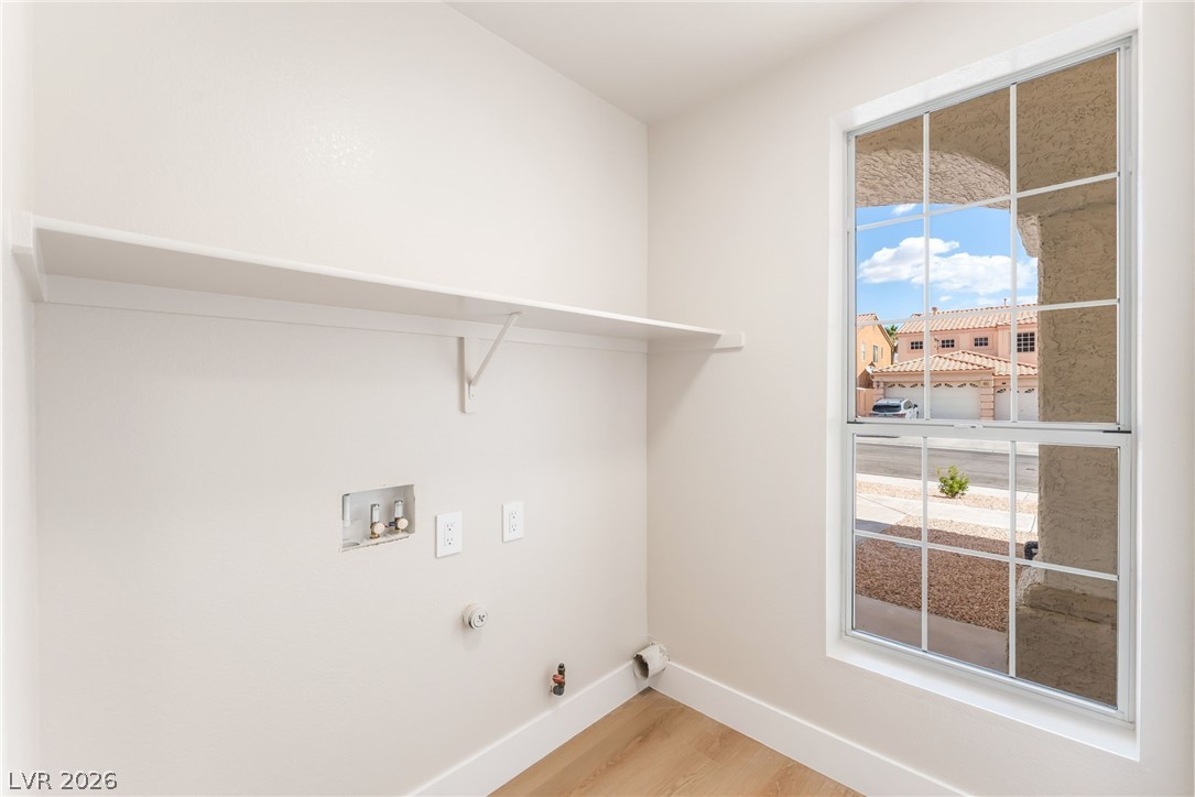 8417 Bay Crest Drive Las Vegas NV 89128